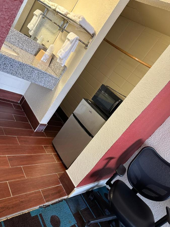 Travel Inn Lackland Sea World San Antonio Eksteriør bilde